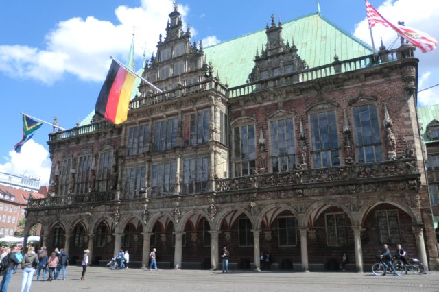 b005bremenrathaus.jpg