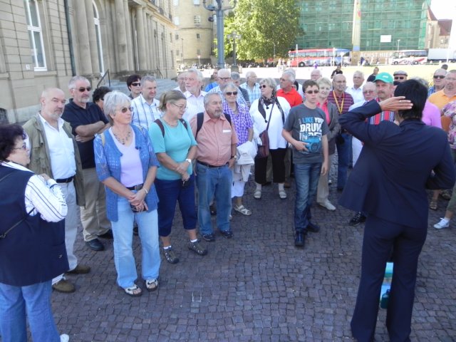 bild15_stuttgart_fhrung.jpg